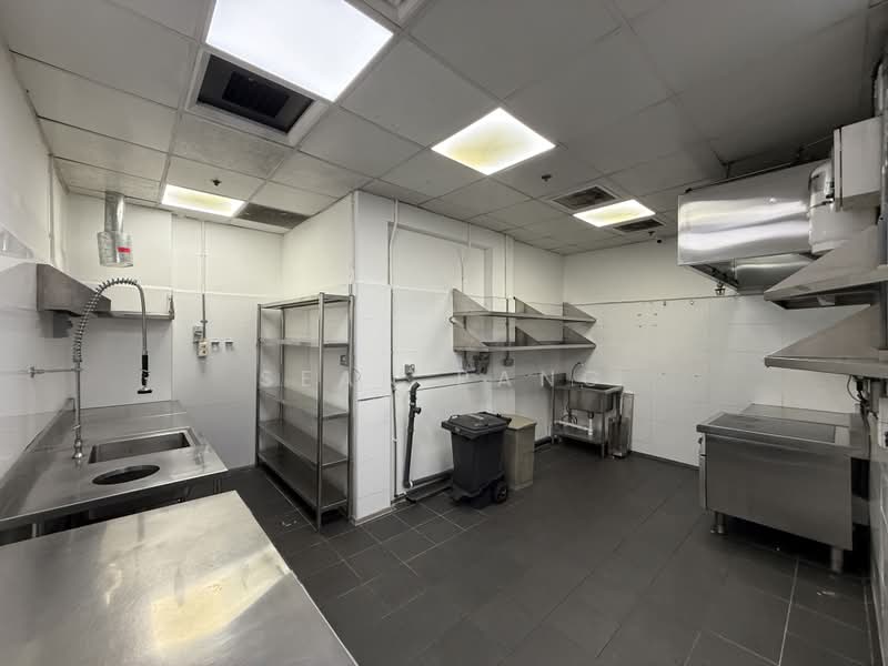 ☎️F&B Space near Esplanade MRT Entrance | Prominent Frontage | w ORA | Prime Location, , 1,281 sqft, Food & Beverage For Rent, by Sean Pang, 500162842 - Kitchen - CommercialGuru.com.sg