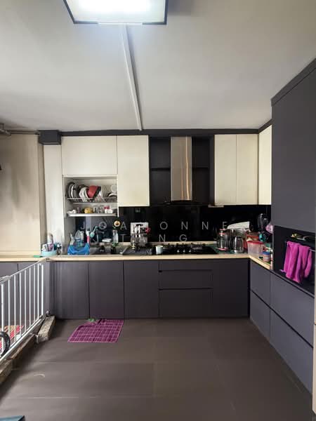 535 Bukit Batok Street 52, 535 Bukit Batok Street 52, 4 Bedrooms, 1,572 sqft, HDB Flat For Sale, by Joavonne Tang, 500162844 - Kitchen - PropertyGuru.com.sg