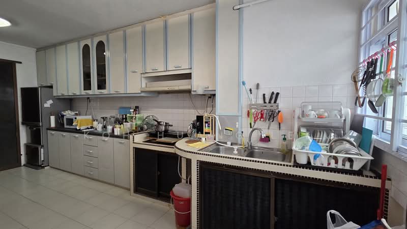628 Yishun Street 61, 628 Yishun Street 61, 2 Bedrooms, 786 sqft, HDB Flat For Sale, by Koh Huang Lee, 500162851 - Kitchen - PropertyGuru.com.sg