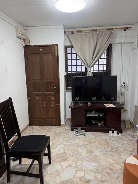 20 Saint George's Road, 20 Saint George's Road, 2 Bedrooms, 721 sqft, HDB Flat For Sale, by Lee Siew Wah Edmund, 500162853 - Living Room - PropertyGuru.com.sg