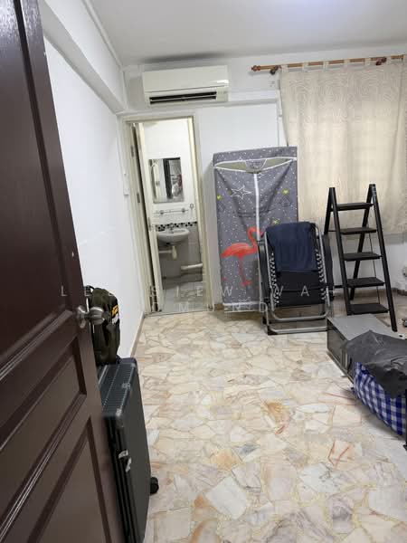 20 Saint George's Road, 20 Saint George's Road, 2 Bedrooms, 721 sqft, HDB Flat For Sale, by Lee Siew Wah Edmund, 500162853 - Bathroom - PropertyGuru.com.sg