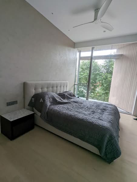 Cluny Park Residence, 99 Cluny Park Road, 4 Bedrooms, 1,593 sqft, Condominium For Rent, by Tania Ong, 500162865 - Mst bedroom - PropertyGuru.com.sg