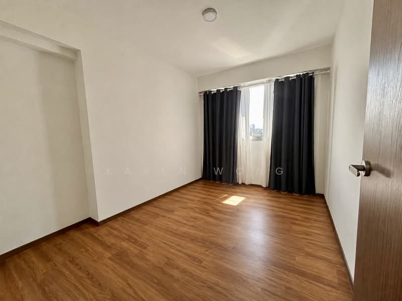 228B Ang Mo Kio Street 23, 228B Ang Mo Kio Street 23, 3 Bedrooms, 1,216 sqft, HDB Flat For Sale, by Karen Wong, 500162870 - 2nd Common Room - PropertyGuru.com.sg