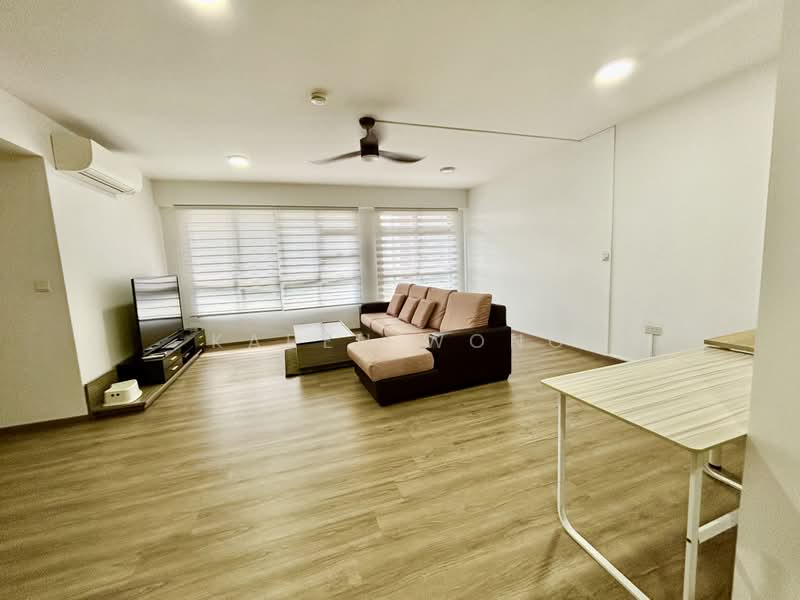228B Ang Mo Kio Street 23, 228B Ang Mo Kio Street 23, 3 Bedrooms, 1,216 sqft, HDB Flat For Sale, by Karen Wong, 500162870 - Living Room - PropertyGuru.com.sg