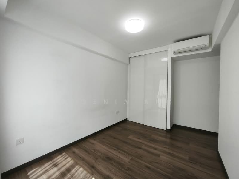 Lake Grande, 2 Jurong Lake Link, 2 Bedrooms, 614 sqft, Condominium For Sale, by Eugenia Ang, 500162874 - Master Bedroom - PropertyGuru.com.sg
