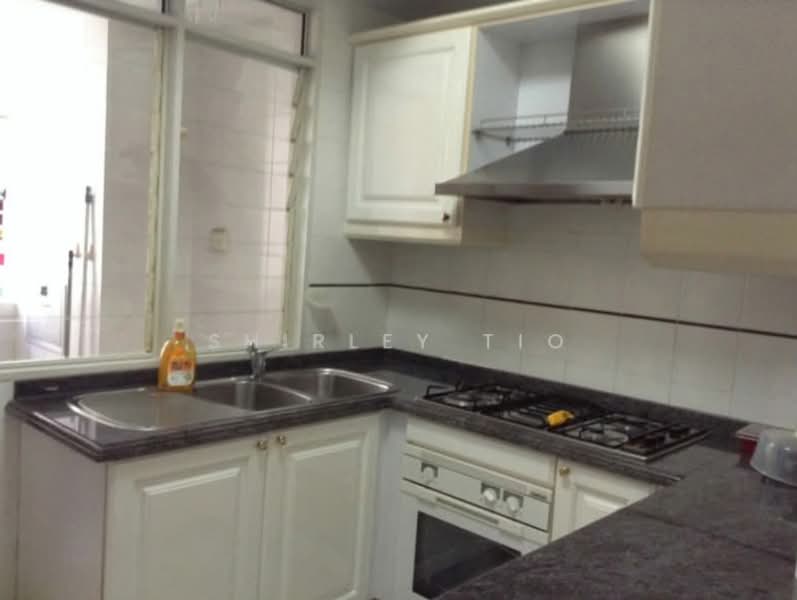 Changi Green, 716 Upper Changi Road East, 2 Bedrooms, 904 sqft, Condominium For Sale, by Shirley Tio, 500162877 - Kitchen - PropertyGuru.com.sg