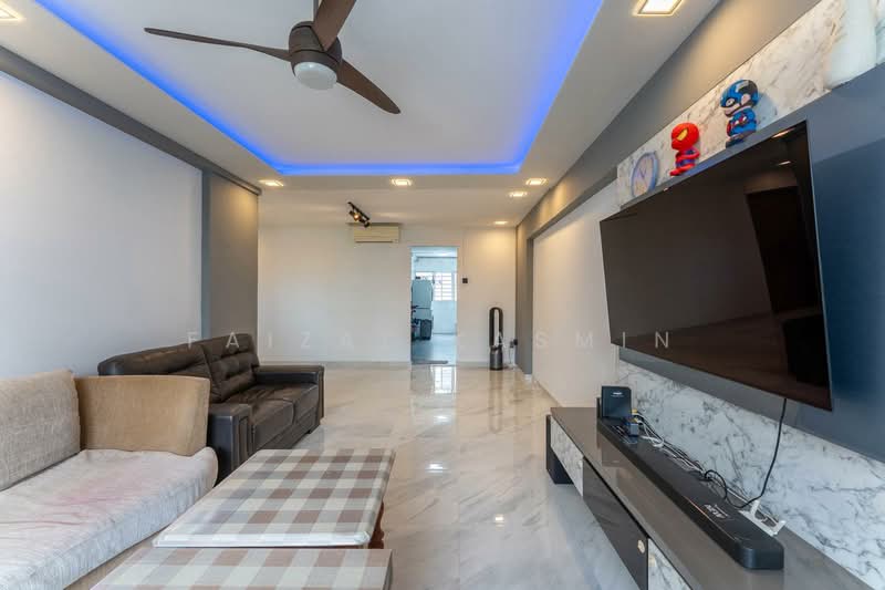 297 Tampines Street 22, 297 Tampines Street 22, 3 Bedrooms, 1,130 sqft, HDB Flat For Sale, by Faizal Kasmin, 500162882 - Living Room - PropertyGuru.com.sg