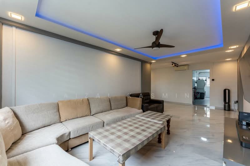 297 Tampines Street 22, 297 Tampines Street 22, 3 Bedrooms, 1,130 sqft, HDB Flat For Sale, by Faizal Kasmin, 500162882 - Living Room - PropertyGuru.com.sg