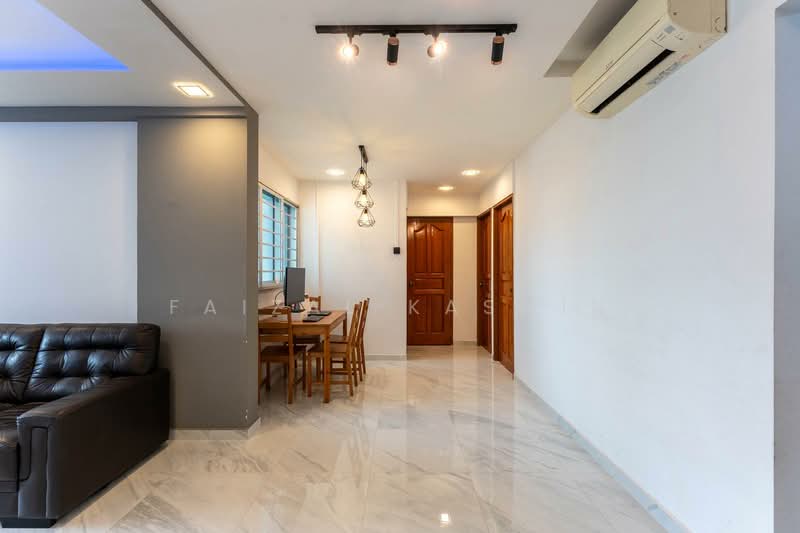297 Tampines Street 22, 297 Tampines Street 22, 3 Bedrooms, 1,130 sqft, HDB Flat For Sale, by Faizal Kasmin, 500162882 - Living Room - PropertyGuru.com.sg