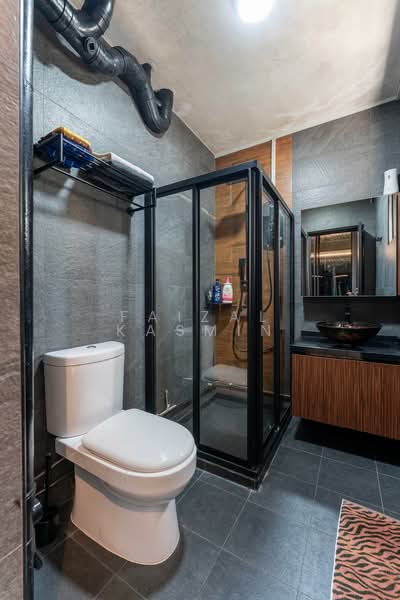 297 Tampines Street 22, 297 Tampines Street 22, 3 Bedrooms, 1,130 sqft, HDB Flat For Sale, by Faizal Kasmin, 500162882 - Bathroom - PropertyGuru.com.sg
