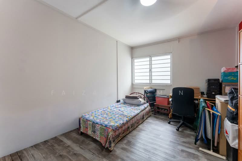 297 Tampines Street 22, 297 Tampines Street 22, 3 Bedrooms, 1,130 sqft, HDB Flat For Sale, by Faizal Kasmin, 500162882 - Bedroom - PropertyGuru.com.sg