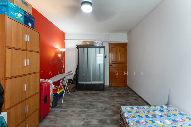 297 Tampines Street 22, 297 Tampines Street 22, 3 Bedrooms, 1,130 sqft, HDB Flat For Sale, by Faizal Kasmin, 500162882 - Bedroom - PropertyGuru.com.sg