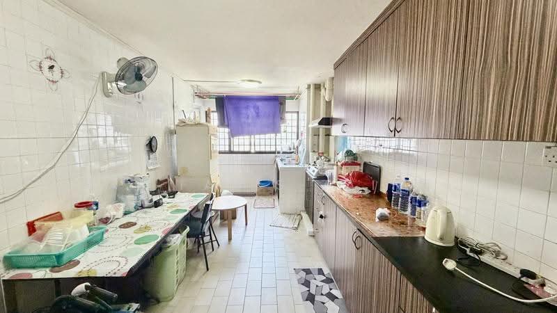 146 Bukit Batok West Avenue 6, 146 Bukit Batok West Avenue 6, Dairy Farm / Bukit Panjang / Choa Chu Kang, 2 Bedrooms, 732 sqft, HDB Flat For Sale, by Ray Faris Zainol, 500162898 - Kitchen - PropertyGuru.com.sg