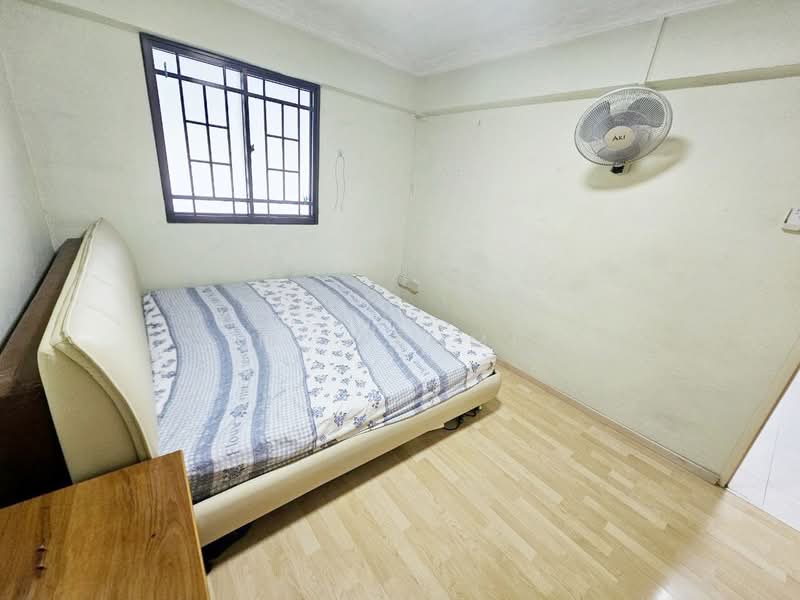 102 Woodlands Street 13, 102 Woodlands Street 13, 2 Bedrooms, 721 sqft, HDB Flat For Sale, by M. Fahmi, 500162900 - Bedroom - PropertyGuru.com.sg