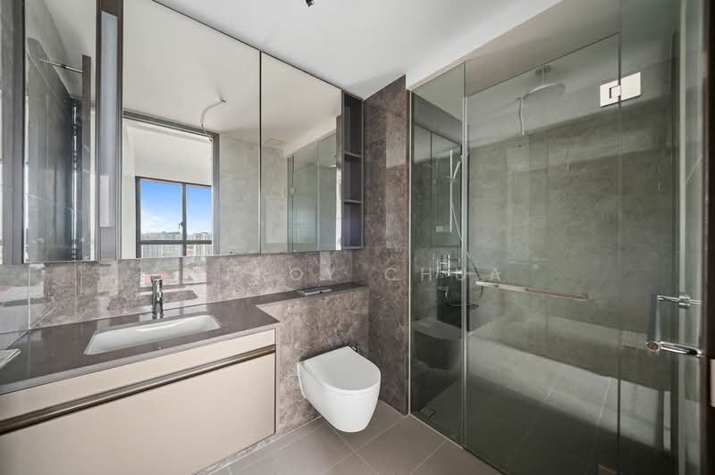 Tembusu Grand, 96 Jalan Tembusu, 2 Bedrooms, 667 sqft, Condominium For Sale, by Veroy Chua, 500162901 - Bathroom - PropertyGuru.com.sg