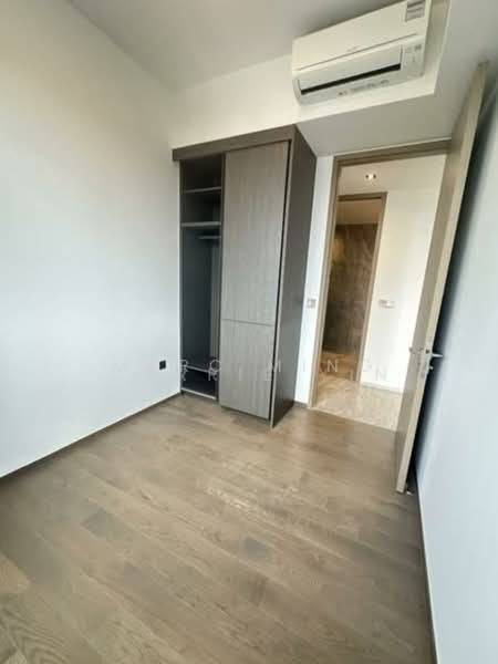 Prime Freehold D10 @ Leedon Green, , 2 Bedrooms, 710 sqft, Condominium For Sale, by Marc Ming, 500162902 - Master Bedroom - PropertyGuru.com.sg