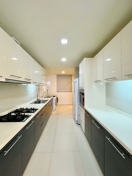 The Wharf Residence, 7 Tong Watt Road, 3 Bedrooms, 1,539 sqft, Condominium For Sale, by Ryan Ong, 500162903 - Kitchen - PropertyGuru.com.sg