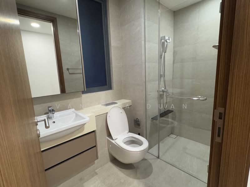 Stirling Residences, 21 Stirling Road, 3 Bedrooms, 883 sqft, Condominium For Rent, by Vanessa Duan, 500162904 - Bathroom - PropertyGuru.com.sg