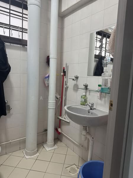 541 Bukit Panjang Ring Road, 541 Bukit Panjang Ring Road, 3 Bedrooms, 1,087 sqft, HDB Flat For Sale, by Sally Koh, 500162906 - Bathroom - PropertyGuru.com.sg