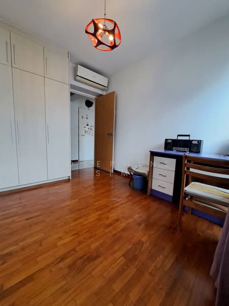 520B Tampines Central 8, 520B Tampines Central 8, Room Rental, 250 sqft, HDB Flat For Rent, by Josephine Sim, 500162907 - Bedroom - PropertyGuru.com.sg
