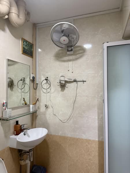 286C Toh Guan Road, 286C Toh Guan Road, 4 Bedrooms, 1,539 sqft, HDB Flat For Sale, by Julia Khoo, 500162916 - Bathroom - PropertyGuru.com.sg