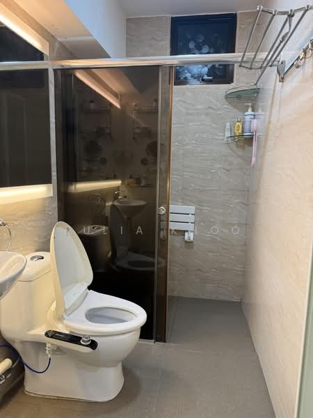 286C Toh Guan Road, 286C Toh Guan Road, 4 Bedrooms, 1,539 sqft, HDB Flat For Sale, by Julia Khoo, 500162916 - Bathroom - PropertyGuru.com.sg