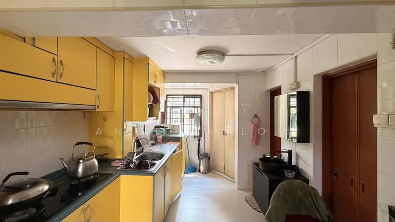 21 Ghim Moh Road, 21 Ghim Moh Road, 3 Bedrooms, 699 sqft, HDB Flat For Sale, by Anthony Low, 500162917 - Kitchen - PropertyGuru.com.sg
