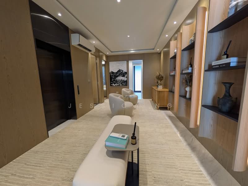 BRAND NEW FREEHOLD TERRACE, , 6 Bedrooms, 6,000 sqft, Terraced House For Sale, by Jessica Ng, 500162918 - Lobby - PropertyGuru.com.sg