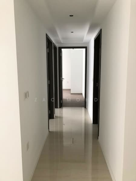 Riverfront Residences, 41 Hougang Avenue 7, 3 Bedrooms, 915 sqft, Condominium For Rent, by Zac Mohd, 500162920 - Corridor - PropertyGuru.com.sg