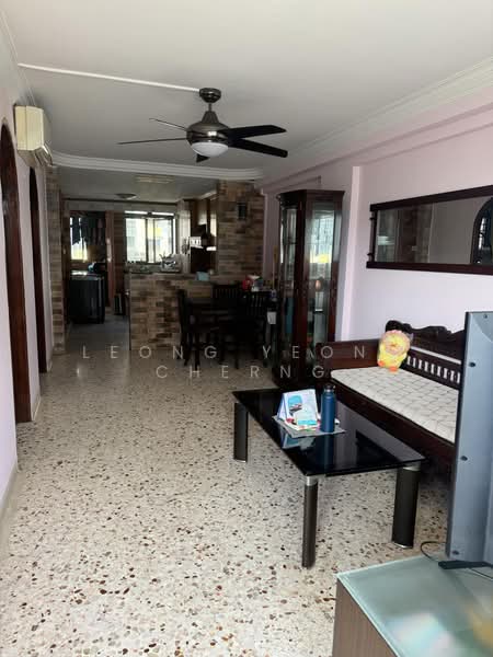 27 New Upper Changi Road, 27 New Upper Changi Road, 2 Bedrooms, 700 sqft, HDB Flat For Rent, by Leong Yeong Cherng, 500162921 - Living Room - PropertyGuru.com.sg