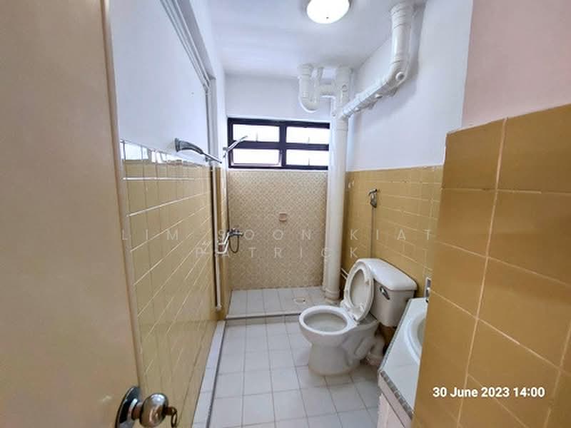 Lagoon View, 5000N Marine Parade Road, 3 Bedrooms, 1,647 sqft, Apartment For Rent, by Lim Soon Kiat Patrick, 500162927 - Bathroom - PropertyGuru.com.sg