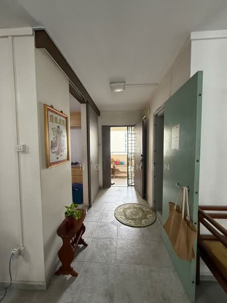 108 Rivervale Walk, 108 Rivervale Walk, 3 Bedrooms, 1,088 sqft, HDB Flat For Rent, by Yang Chen, 500162940 - Corridor - PropertyGuru.com.sg