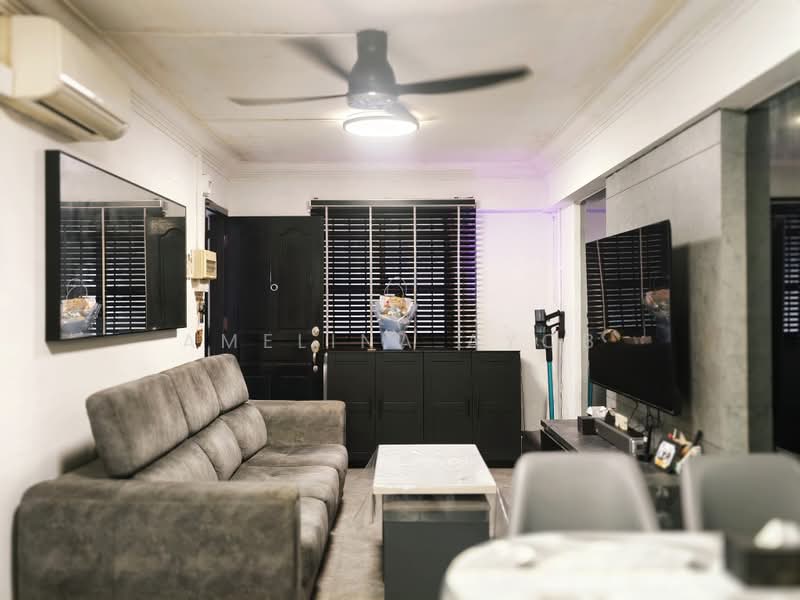 628 Bedok Reservoir Road, 628 Bedok Reservoir Road, 2 Bedrooms, 721 sqft, HDB Flat For Sale, by Amelina Ayob, 500162942 - Living Room - PropertyGuru.com.sg