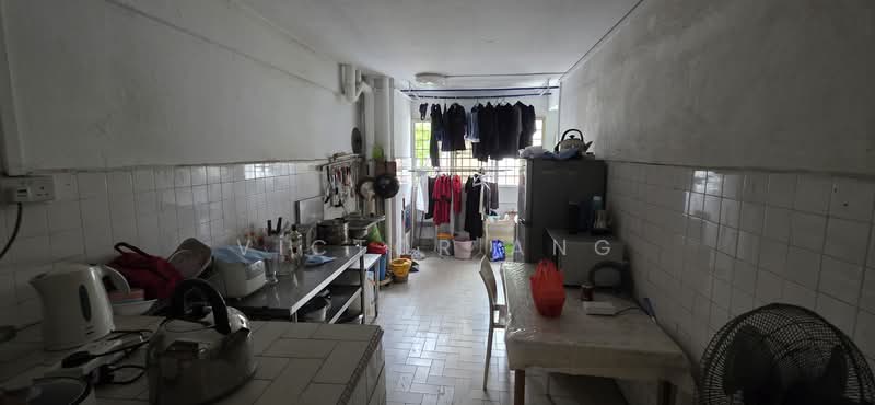 239 Yishun Ring Road Central, Yishun Ring Road, 2,153 sqft, Shop / Shophouse For Sale, by Victor Ang, 500162948 - 4 Room Flat have Big Kitchens and Dining - CommercialGuru.com.sg