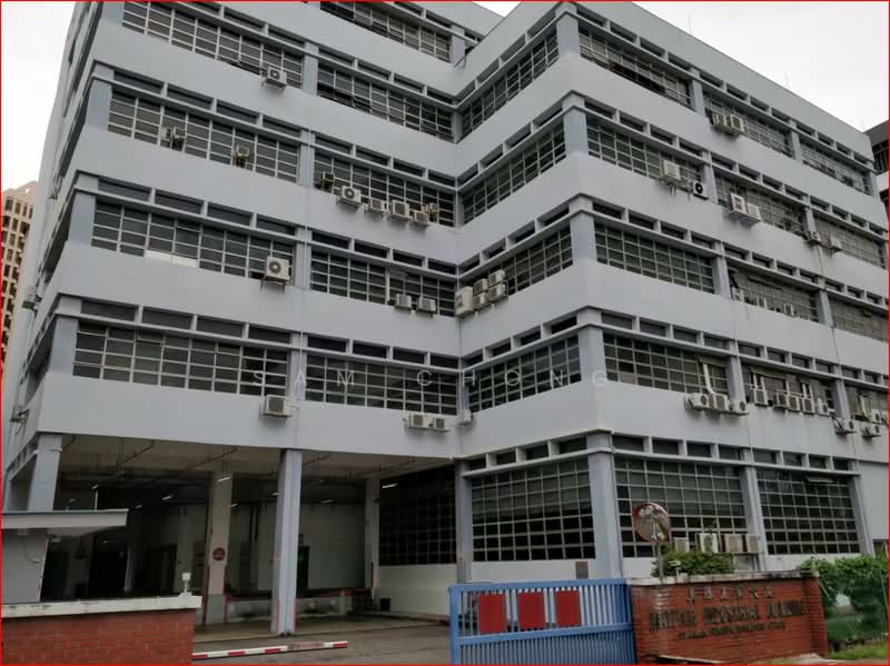 Mayfair Industrial Building, 51 Jalan Pemimpin, 1,455 sqft, Light Industrial (B1) For Rent, by Sam Chong, 500162961 - Exterior - CommercialGuru.com.sg