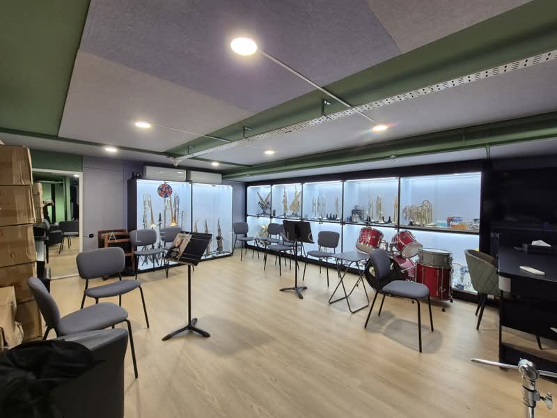 AZ @ Paya Lebar, 140 Paya Lebar Road, 2,486 sqft, Light Industrial (B1) For Sale, by Alex Tang 陳拁燐, 500162964 - Interior - CommercialGuru.com.sg