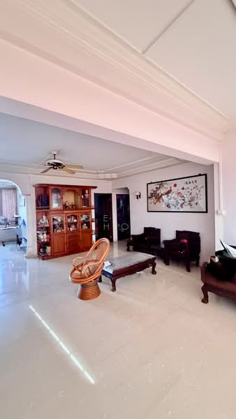 415 Saujana Road, 415 Saujana Road, 4 Bedrooms, 1,378 sqft, HDB Flat For Sale, by Joe Ng Xu Hong 黄緒汯, 500162965 - Living Room - PropertyGuru.com.sg