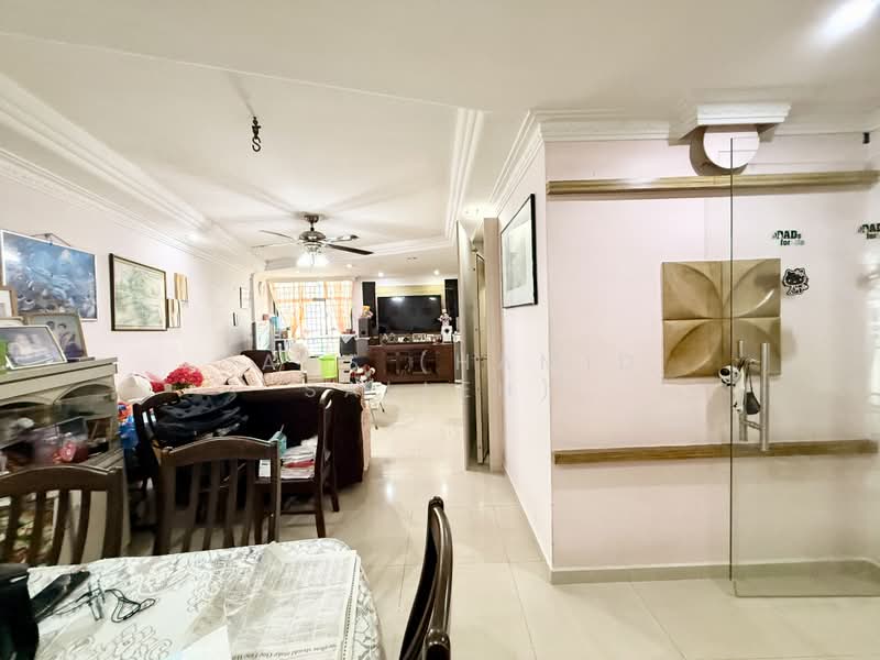 678D Jurong West Street 64, 678D Jurong West Street 64, 3 Bedrooms, 1,184 sqft, HDB Flat For Sale, by Hans (Hamid Salleh), 500162975 - Living Room - PropertyGuru.com.sg