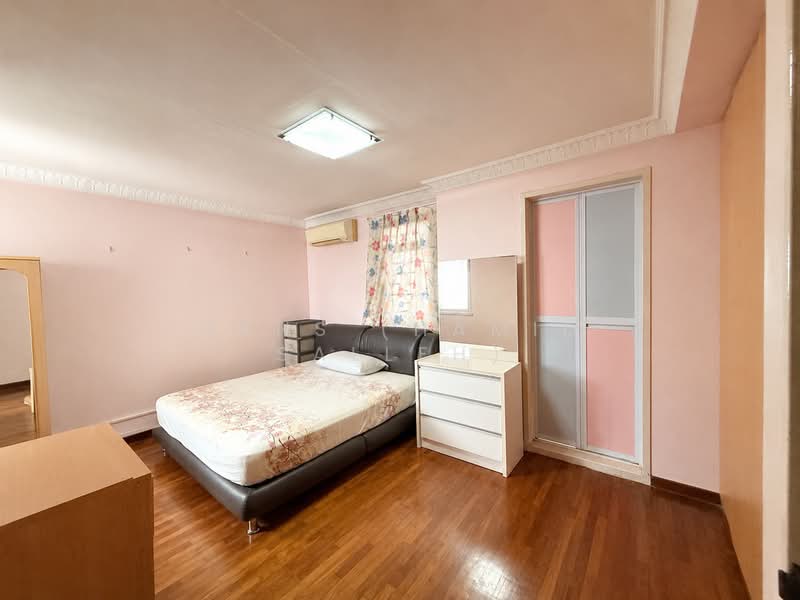 678D Jurong West Street 64, 678D Jurong West Street 64, 3 Bedrooms, 1,184 sqft, HDB Flat For Sale, by Hans (Hamid Salleh), 500162975 - Bedroom - PropertyGuru.com.sg