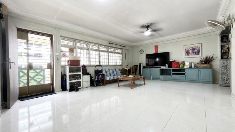 873 Woodlands Street 81, 873 Woodlands Street 81, 3 Bedrooms, 1,238 sqft, HDB Flat For Sale, by Ng Han Min, 500162976 - Living Room - PropertyGuru.com.sg