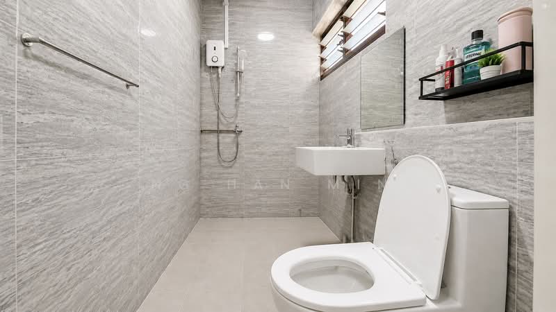 873 Woodlands Street 81, 873 Woodlands Street 81, 3 Bedrooms, 1,238 sqft, HDB Flat For Sale, by Ng Han Min, 500162976 - Bathroom - PropertyGuru.com.sg