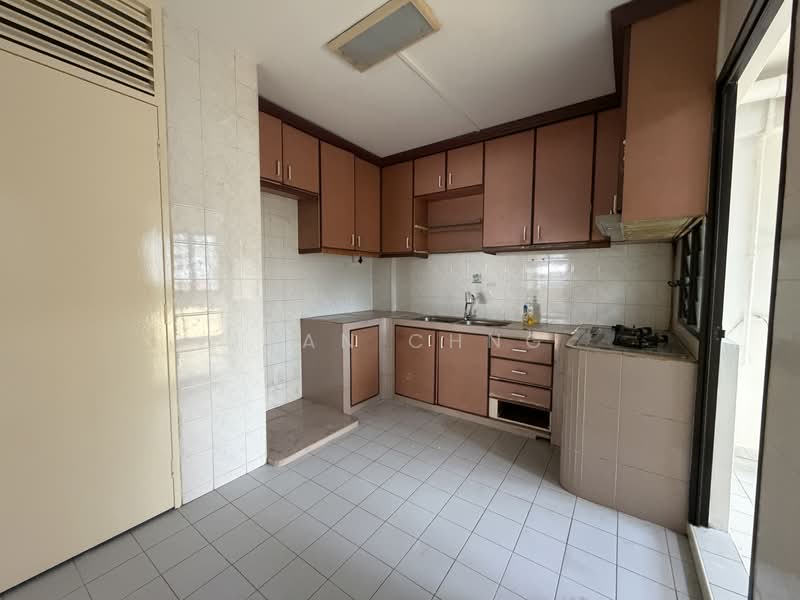 627 Choa Chu Kang Street 62, 627 Choa Chu Kang Street 62, 3 Bedrooms, 1,313 sqft, HDB Flat For Sale, by Ivan Chng, 500162999 - Kitchen - PropertyGuru.com.sg