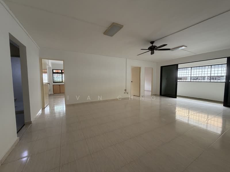 627 Choa Chu Kang Street 62, 627 Choa Chu Kang Street 62, 3 Bedrooms, 1,313 sqft, HDB Flat For Sale, by Ivan Chng, 500162999 - Living Room - PropertyGuru.com.sg