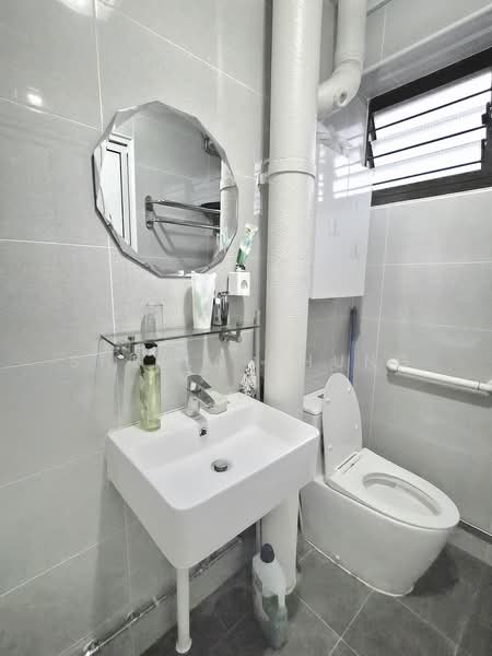 276 Bangkit Road, 276 Bangkit Road, Room Rental, 100 sqft, HDB Flat For Rent, by Sheila Chung, 500163014 - Bathroom - PropertyGuru.com.sg