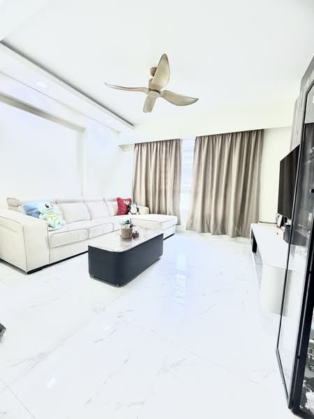 234B Sumang Lane, 234B Sumang Lane, 3 Bedrooms, 1,001 sqft, HDB Flat For Sale, by Azi Rahman, 500163020 - Living Room - PropertyGuru.com.sg