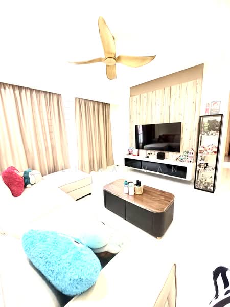 234B Sumang Lane, 234B Sumang Lane, 3 Bedrooms, 1,001 sqft, HDB Flat For Sale, by Azi Rahman, 500163020 - Living Room - PropertyGuru.com.sg