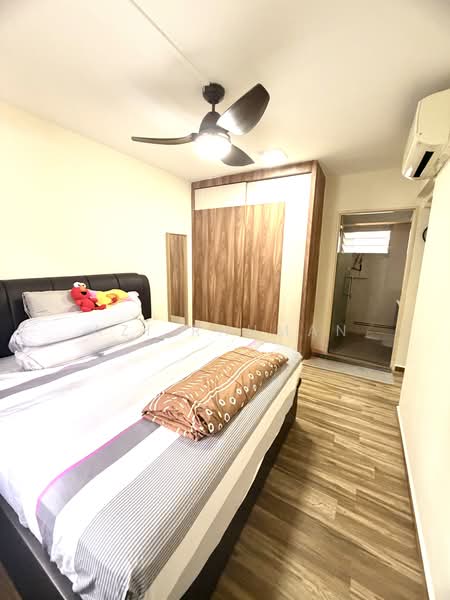 234B Sumang Lane, 234B Sumang Lane, 3 Bedrooms, 1,001 sqft, HDB Flat For Sale, by Azi Rahman, 500163020 - Bedroom - PropertyGuru.com.sg