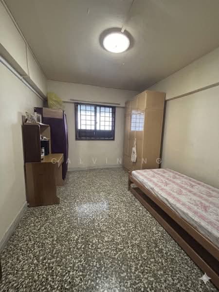 212 Ang Mo Kio Avenue 3, 212 Ang Mo Kio Avenue 3, 2 Bedrooms, 721 sqft, HDB Flat For Rent, by Calvin Ng, 500163045 - Bedroom - PropertyGuru.com.sg