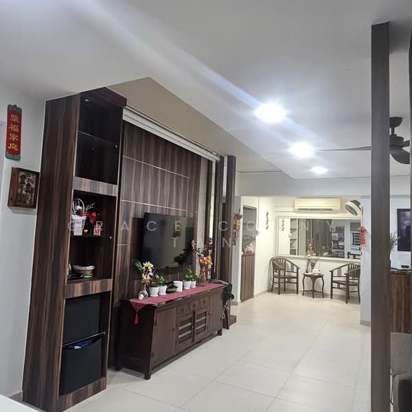 551 Jurong West Street 42, 551 Jurong West Street 42, 4 Bedrooms, 1,442 sqft, HDB Flat For Sale, by Grace Conny Tan, 500163046 - Living Room - PropertyGuru.com.sg