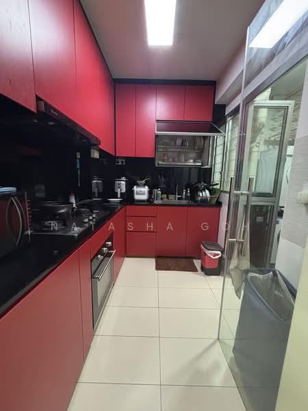409A Northshore Drive, 409A Northshore Drive, 2 Bedrooms, 721 sqft, HDB Flat For Sale, by Natasha Goh, 500163049 - Kitchen - PropertyGuru.com.sg